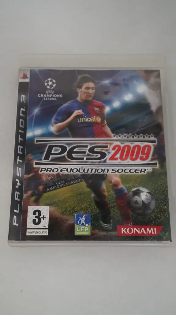 PES 2009: Pro Evolution Soccer (PS3, PAL – French Edition)