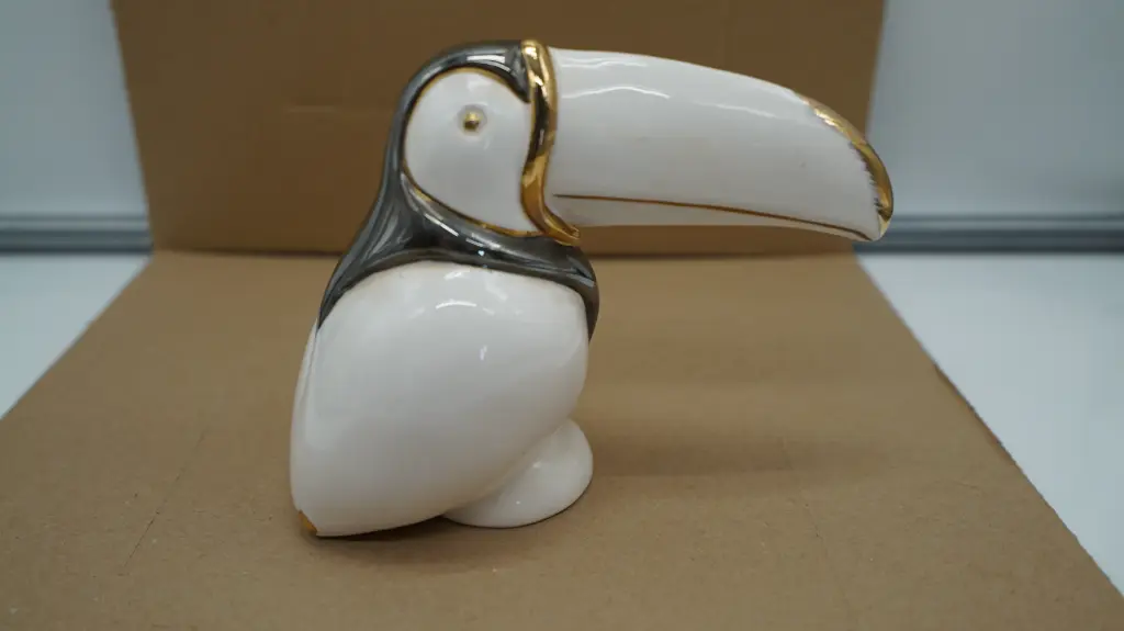 Vintage Porcelain Toucan Figurine White Gold & Silver  